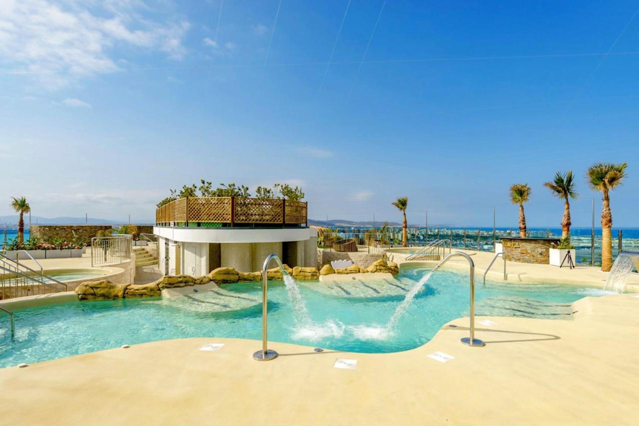 Seaside Serenity Oasis - High Floor - Stunning Views ジブラルタル エクステリア 写真